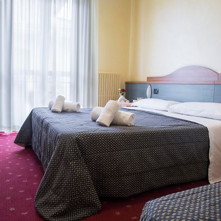 Hotel Gardenia Sirmione Exterior photo