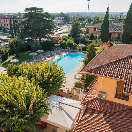 Hotel Gardenia Sirmione Exterior photo