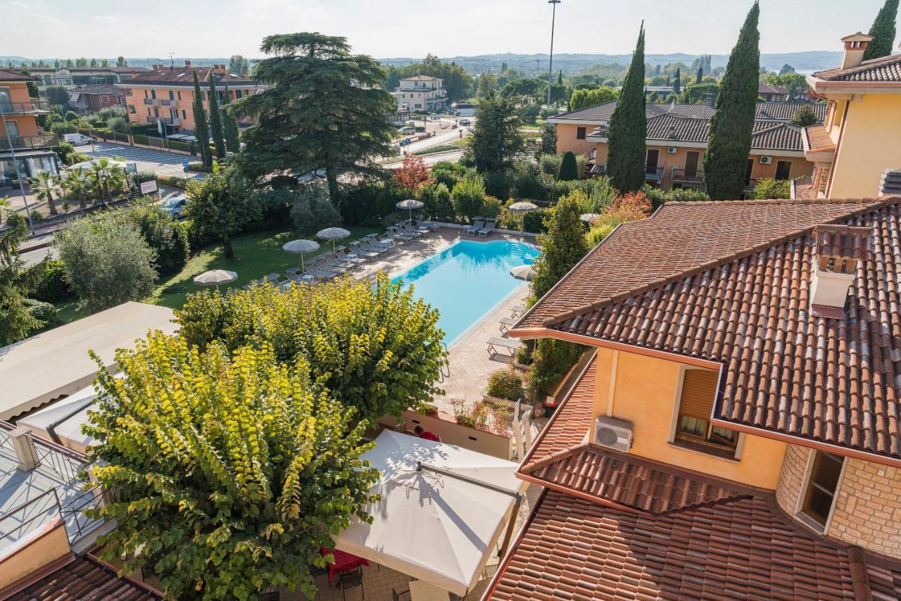 Hotel Gardenia Sirmione Exterior photo