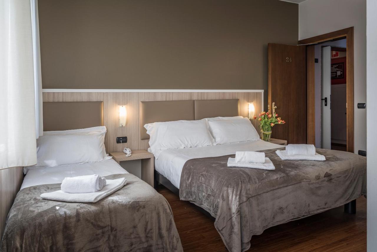 Hotel Gardenia Sirmione Exterior photo