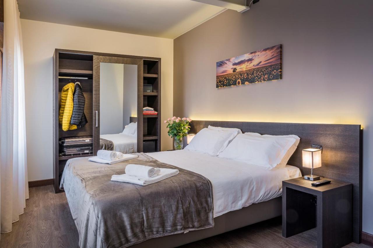 Hotel Gardenia Sirmione Exterior photo