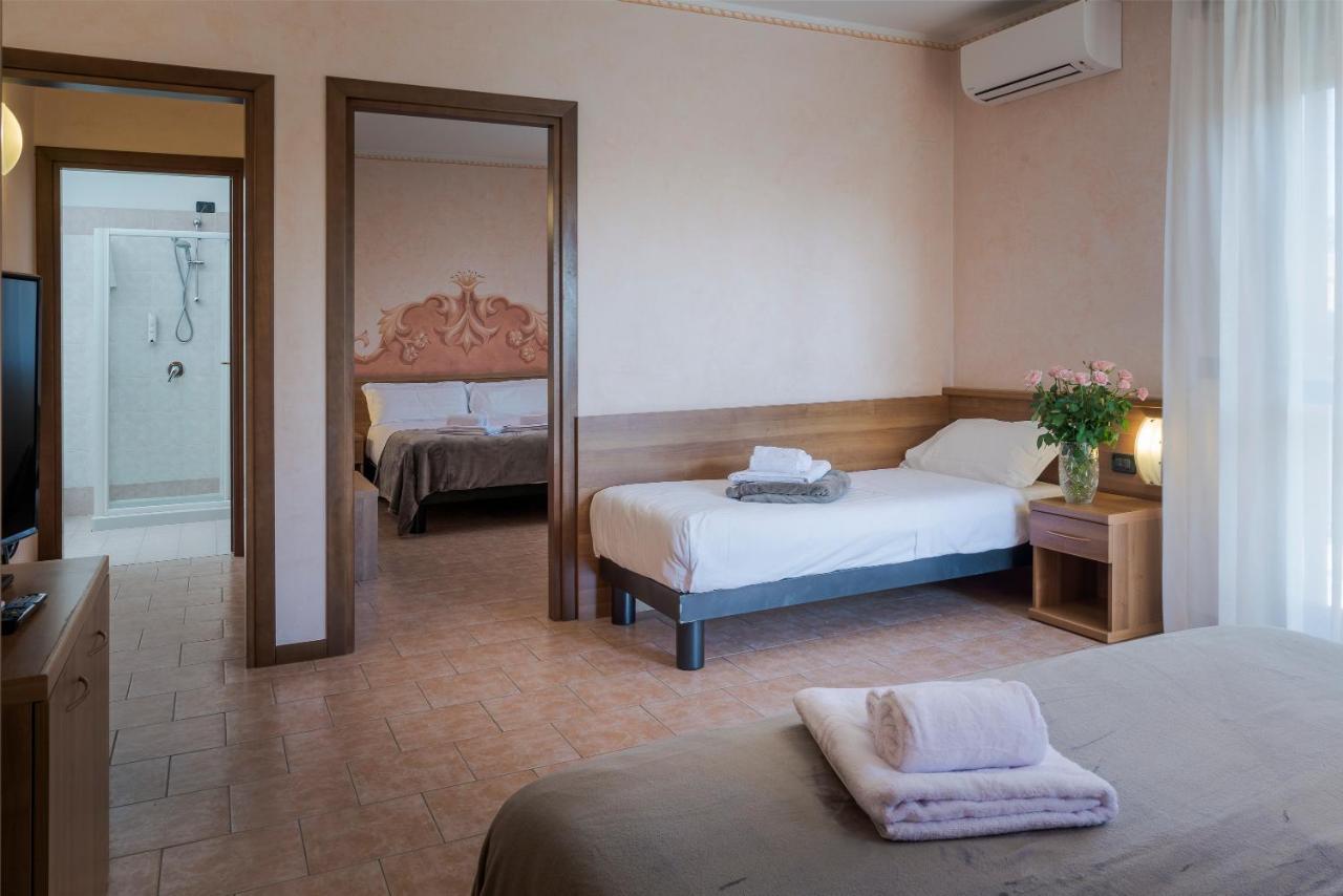 Hotel Gardenia Sirmione Exterior photo