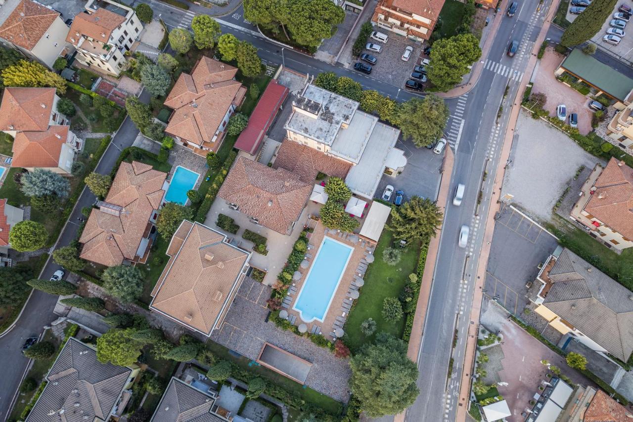 Hotel Gardenia Sirmione Exterior photo